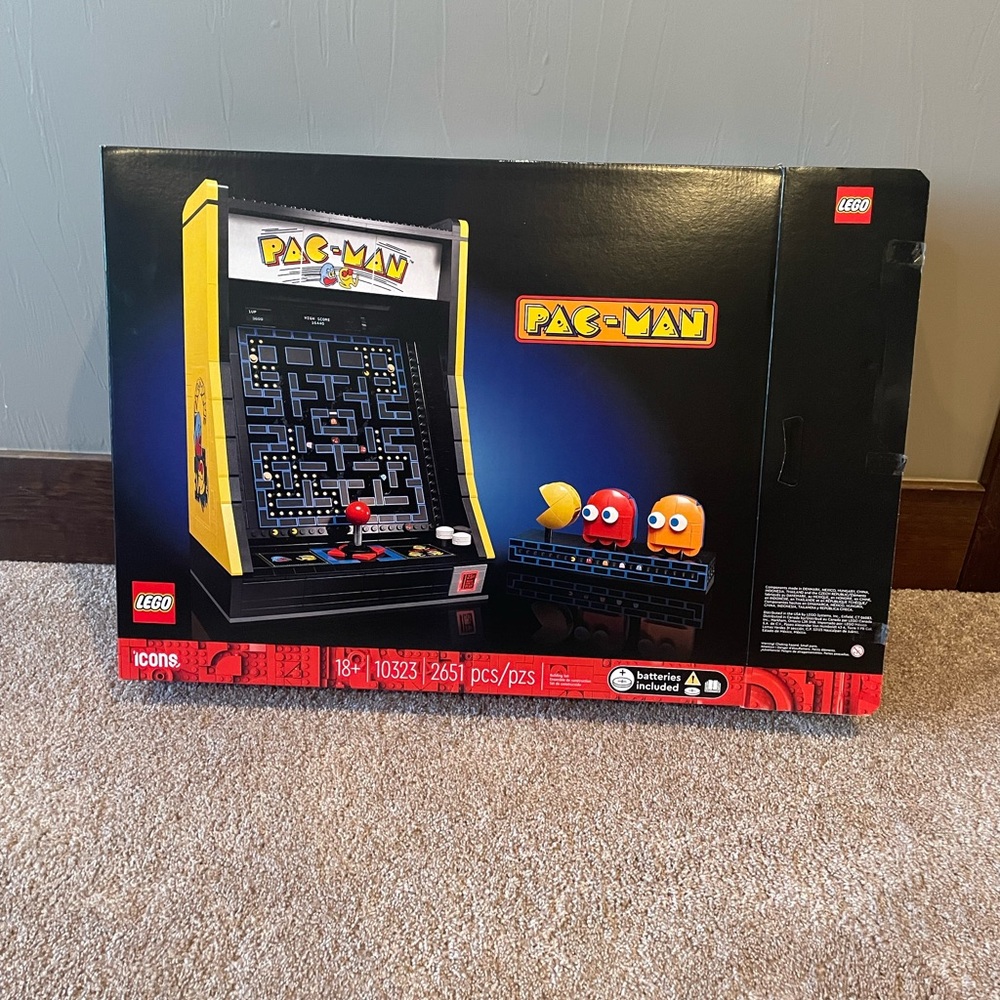 LEGO Pac-Man Arcade Set